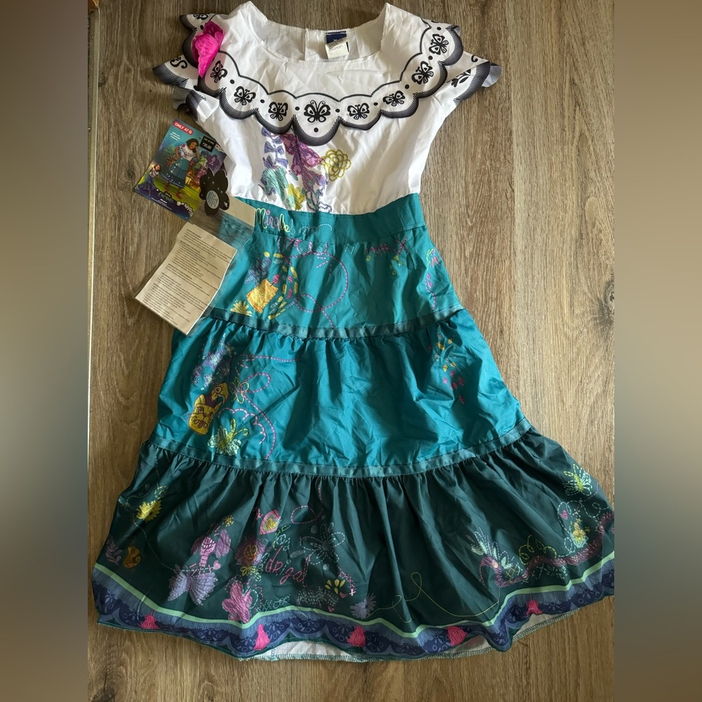Disney Encanto Mirabel Dress Medium 7-8 Halloween Costume